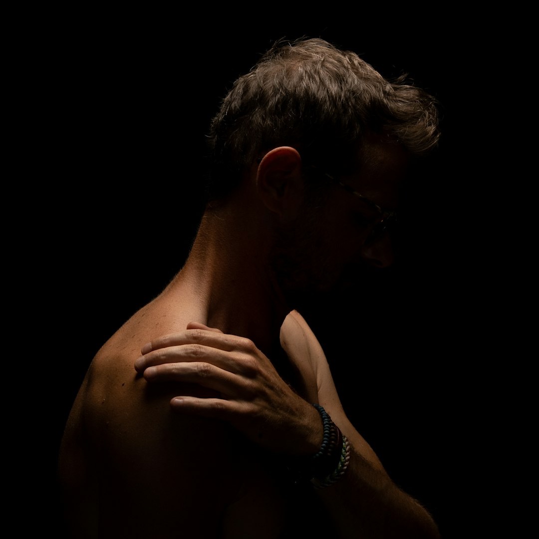 <p><span style="color: rgb(153, 209, 158);">Effective Treatments for Shoulder Impingement</span></p>