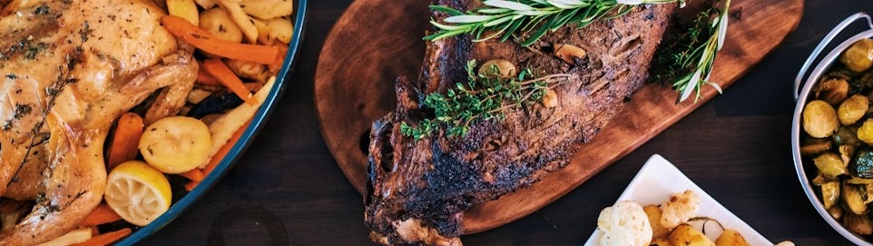 How To Enjoy The Holidays Without Sabotaging Your Weight-Loss Goals