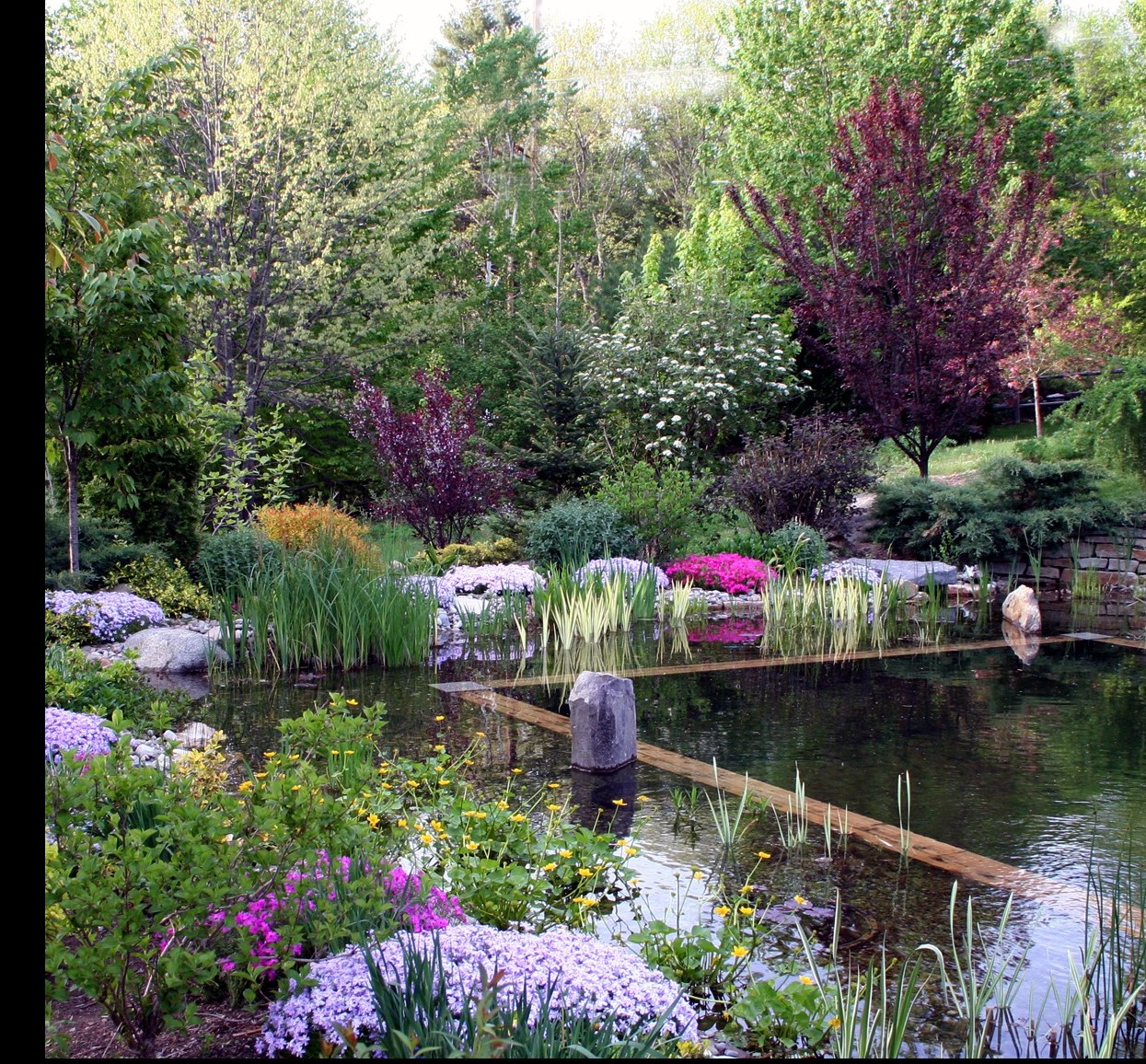 Transform your outdoor space with our easy-to-install pool kits