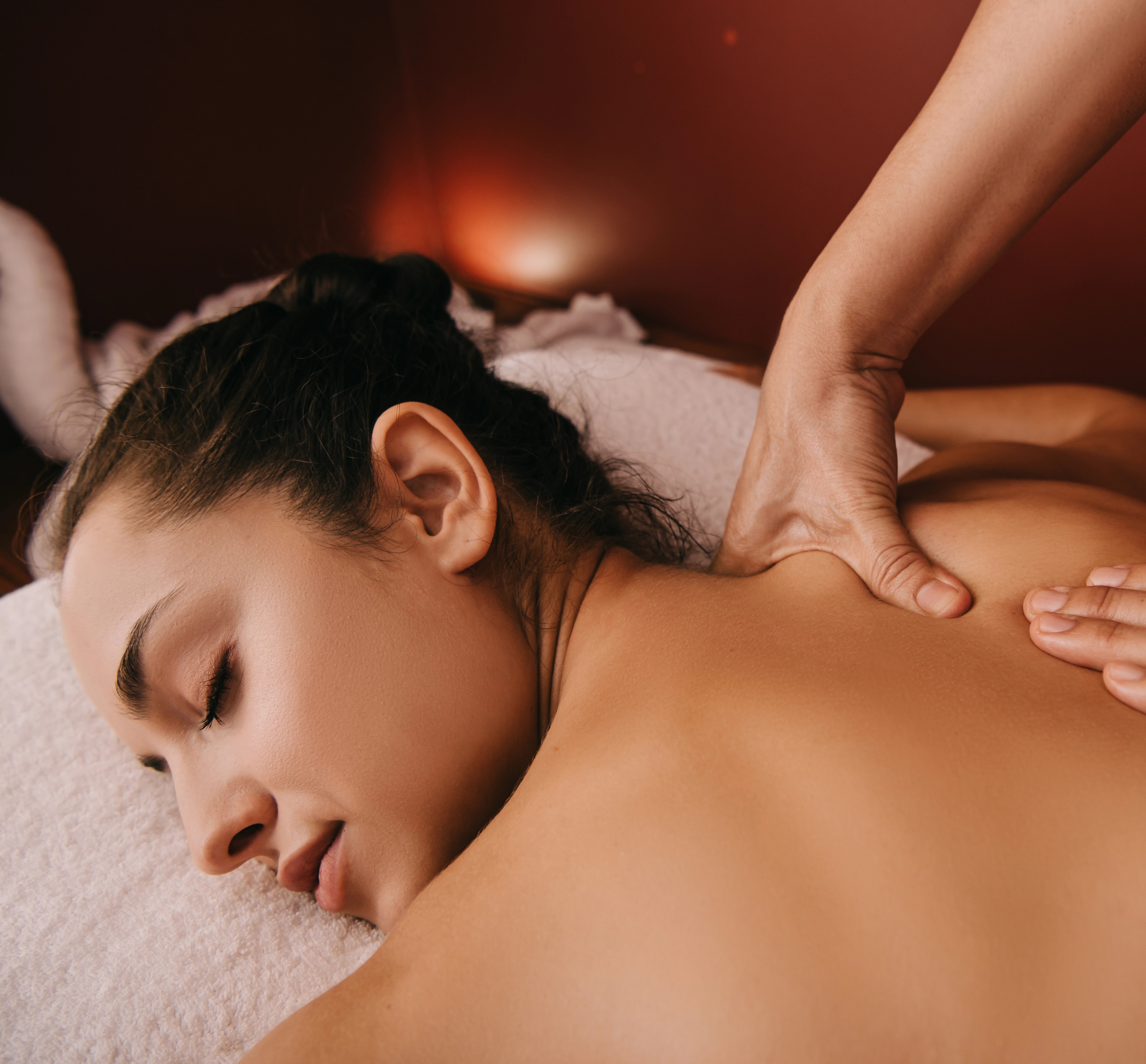 <p>At VIGOR, wellness is infinite.&nbsp; We merge advanced science with personalized luxury to unlock the true definition of VIGOR - Physical strength and good health - so you will live stronger, recover faster and perform at your peak.</p>