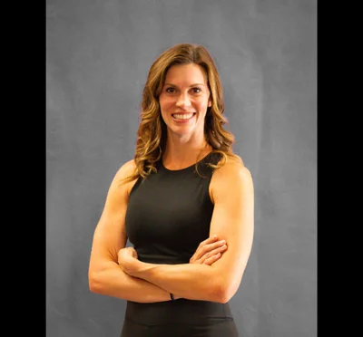 <p><strong>Certified Lagree Instructor</strong></p>