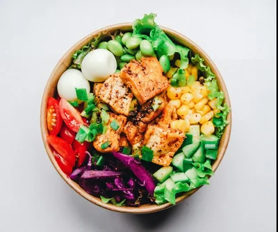 Receive a weekly meal plan designed to support your goals and fuel your workouts.