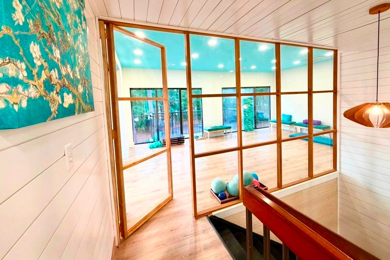 <p><span style="font-family: tahoma, arial, helvetica, sans-serif; color: rgb(44, 44, 44);">Therapeutic movement in an uplifting environment</span></p>
<p>&nbsp;</p>
