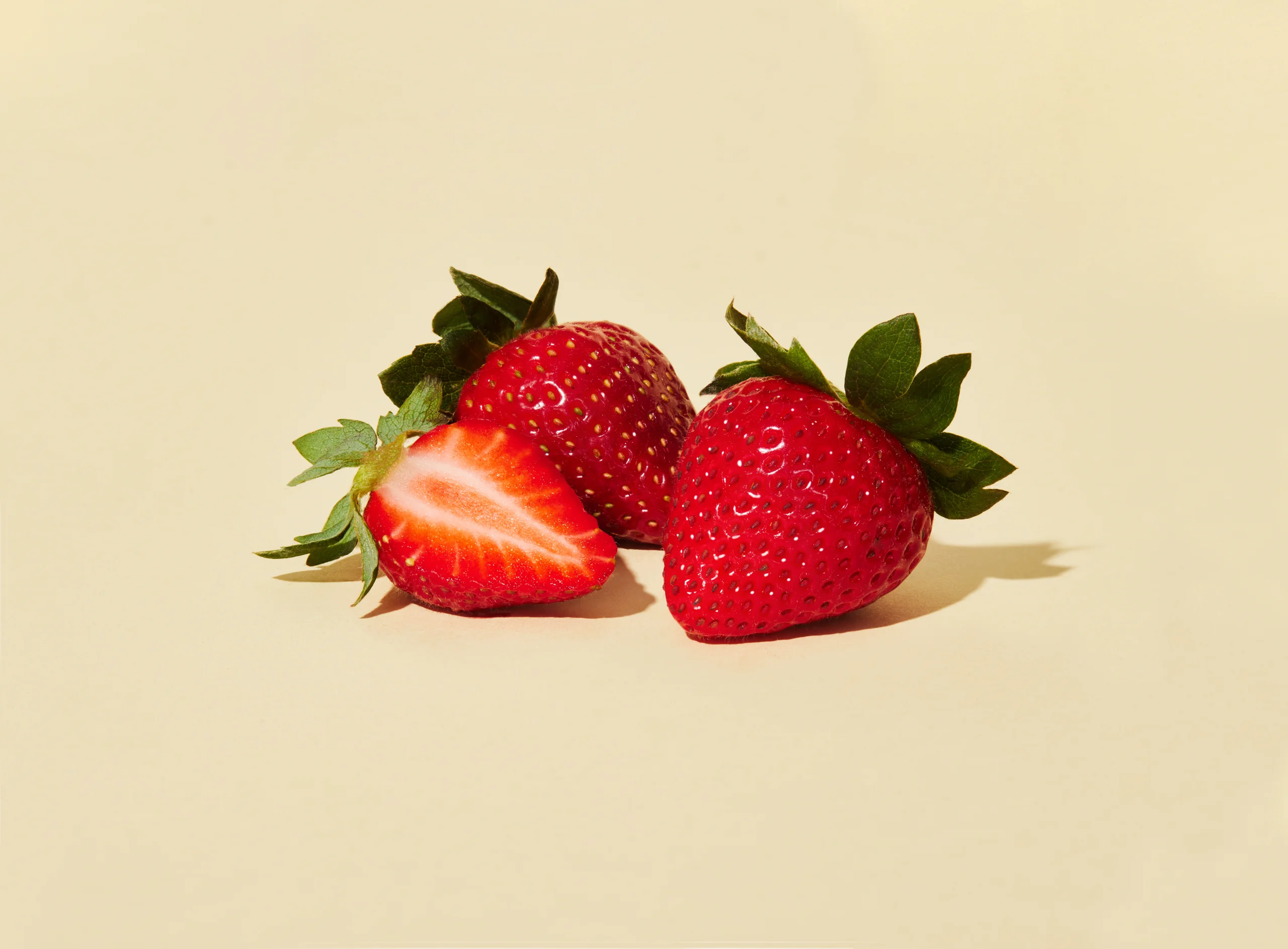 Make your wedding unforgettable with our delightful late-night dessert options.