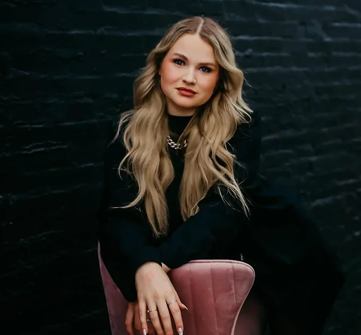 <p>Sydnee Cooper</p>