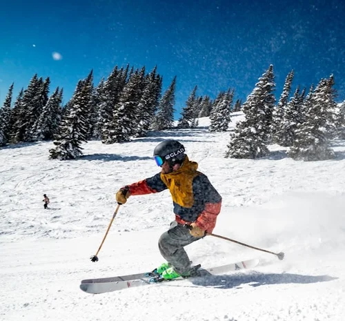 <p><span class="a_GcMg font-feature-liga-off font-feature-clig-off font-feature-calt-off text-decoration-none text-strikethrough-none">Stability, strength and balance exercises geared toward winter sports</span></p>