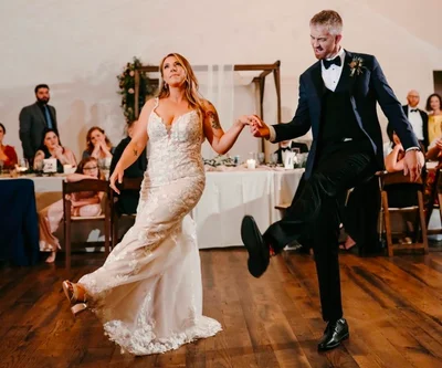 Craft a beautiful first dance with lessons tailored to you as a couple.