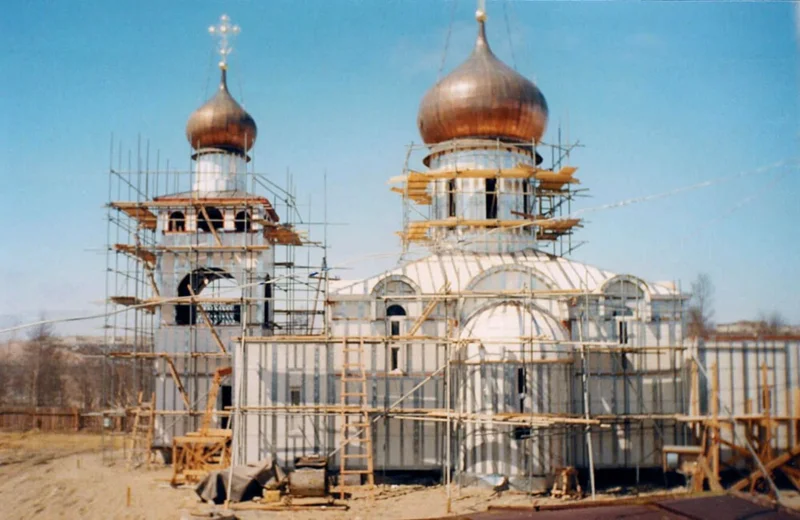 <p>If you want to build a&nbsp;<strong>church in northern Russia</strong>&nbsp;(1991) or an&nbsp;<strong>Of The Grid emergency unit</strong>&nbsp;for the government &ndash; we do it all.</p>
<p>Click&nbsp;<a href="https://www.google.com/maps/place/Znamenskaya+Tserkov'/@56.7355346,38.8391489,17z/data=!3m1!4b1!4m6!3m5!1s0x46b35bc473b7500b:0xa364232db012cb64!8m2!3d56.7355317!4d38.8436336!16s%2Fg%2F1237k86y" target="_blank" rel="noopener">here</a>&nbsp;to see the church after 32 years.</p>