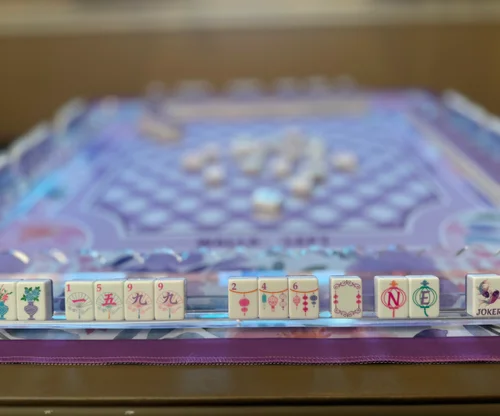 <p>You get 4 sessions: Mahjong 101, Mahjong 102, Mahjong 103 + one Guided Play&mdash;the perfect way to learn Mahjong!</p>