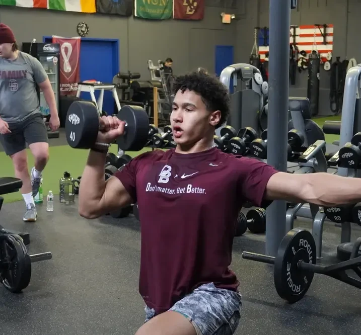Reach new heights with friends during group training this winter!