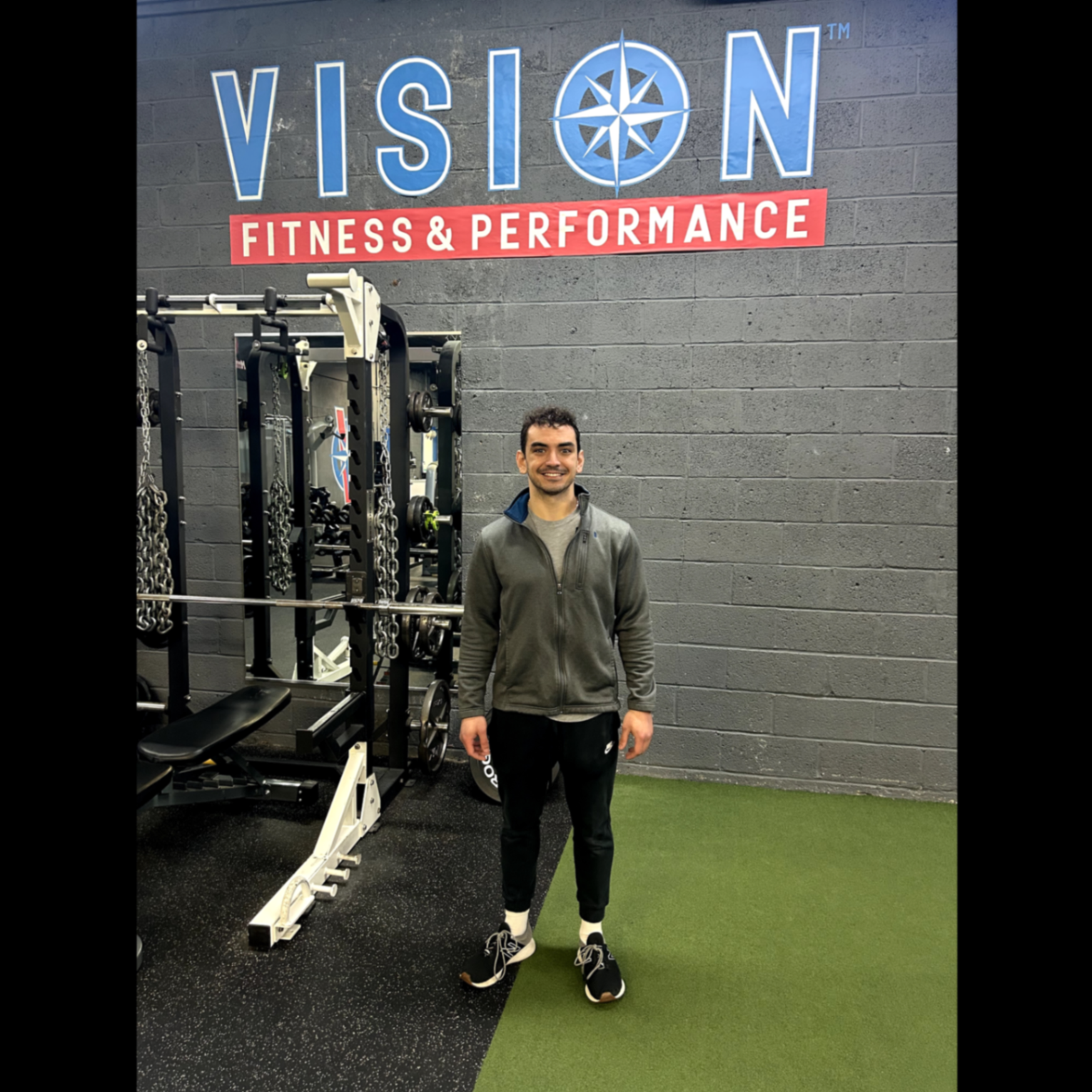 <p>Brad Gelles</p>
<p><span style="font-size: 15px; color: rgb(207, 0, 37);">Personal Trainer&nbsp;</span></p>