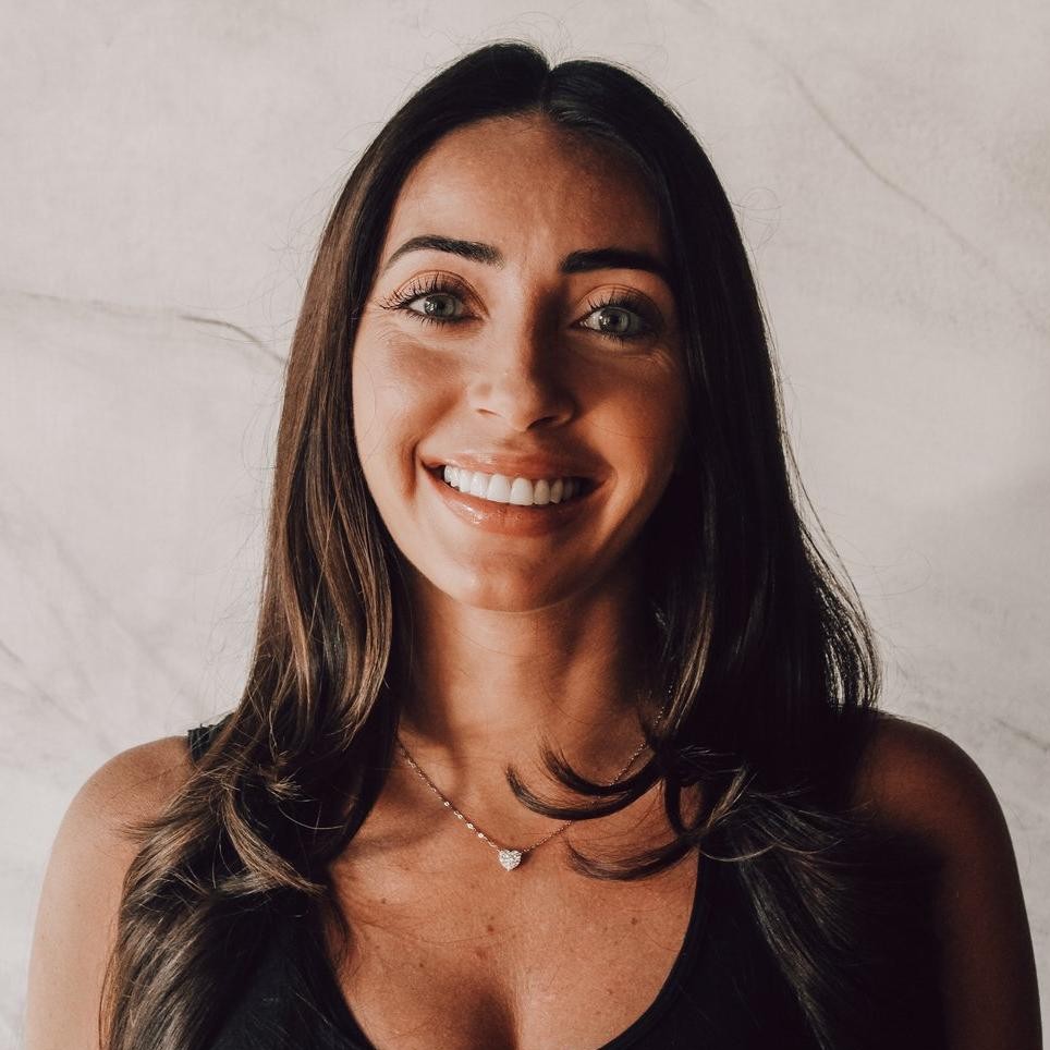 <h2 class="list-item-content__title preFade fadeIn" style="text-align: center;">KIMBERLY GALDI</h2>