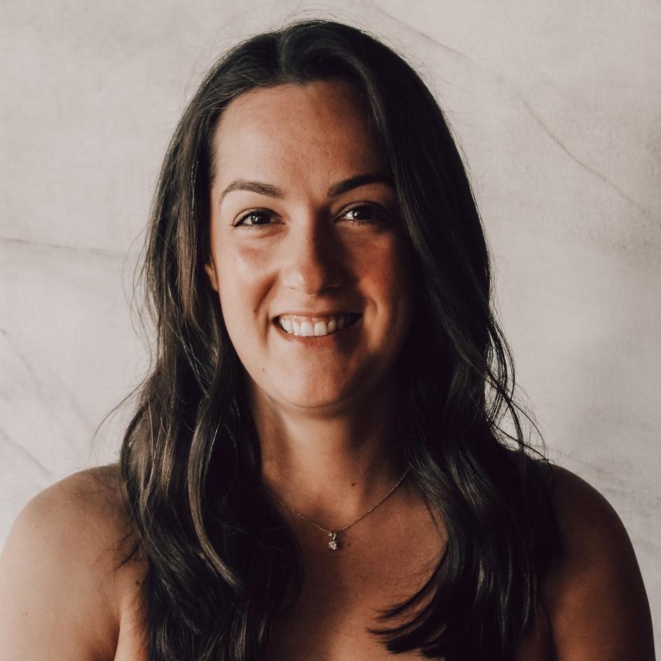 <h2 class="list-item-content__title preFade fadeIn" style="text-align: center;">NICOLE SCHICK</h2>