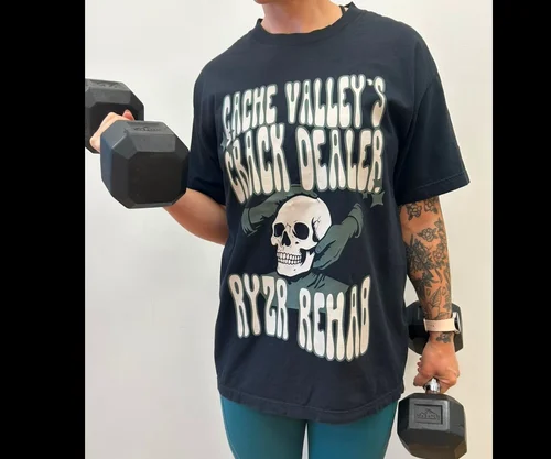 <p>Black T-Shirt</p>